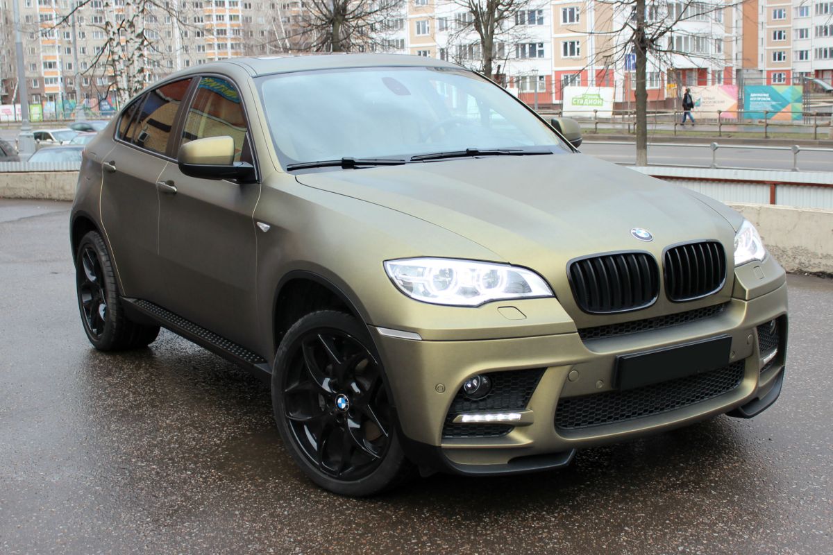 BMW X6 в пленке Arlon и бампере DreamLine-1